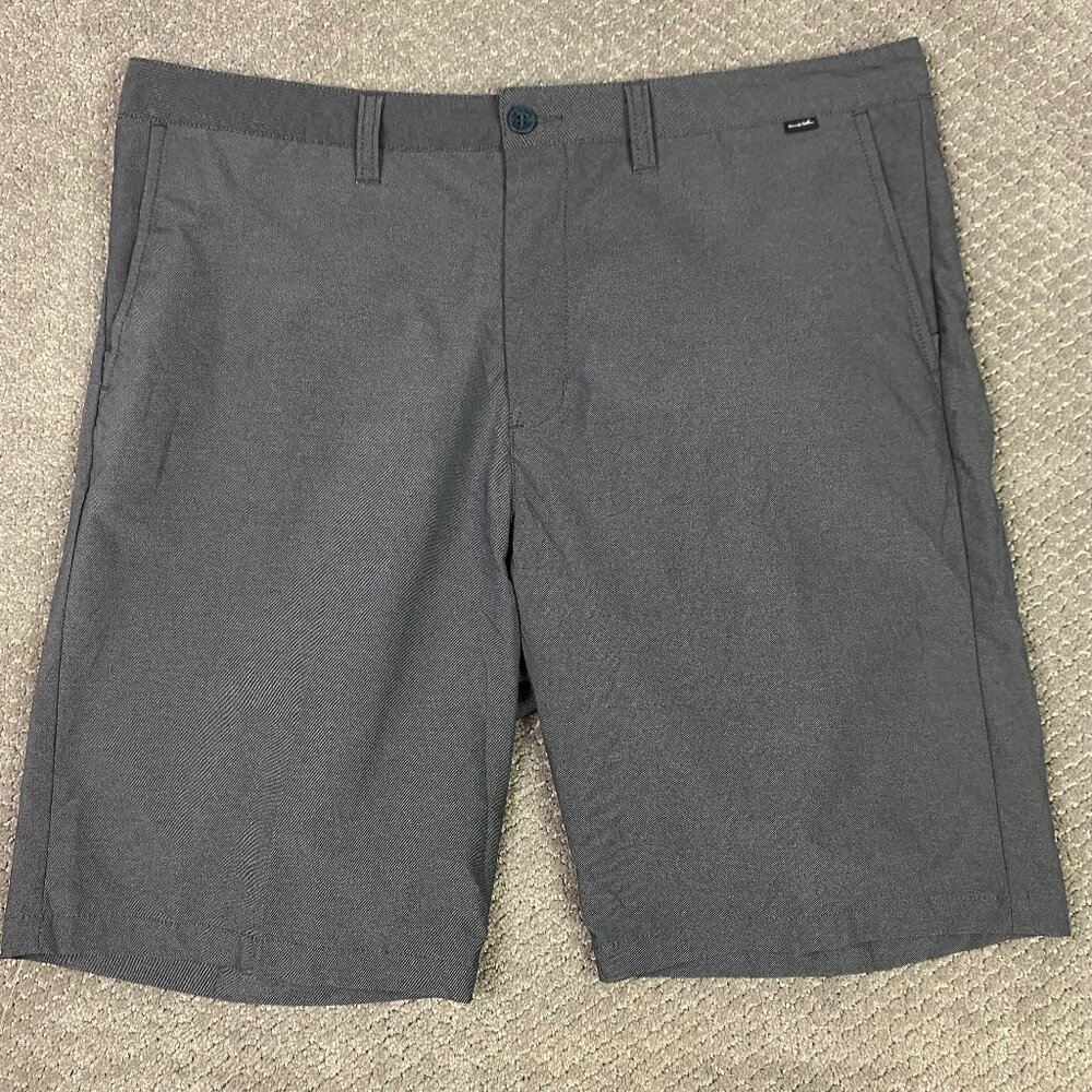 Travis Mathew Shorts Men's 38 Gray Beck Stretch Golf Performance Stretch